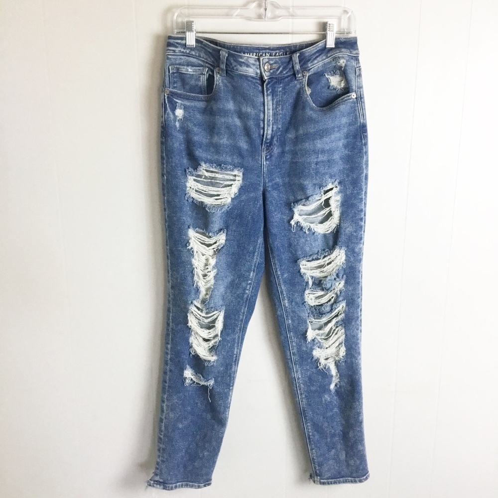 America Eagle Distressed Stretch Mom Jeans Size 8